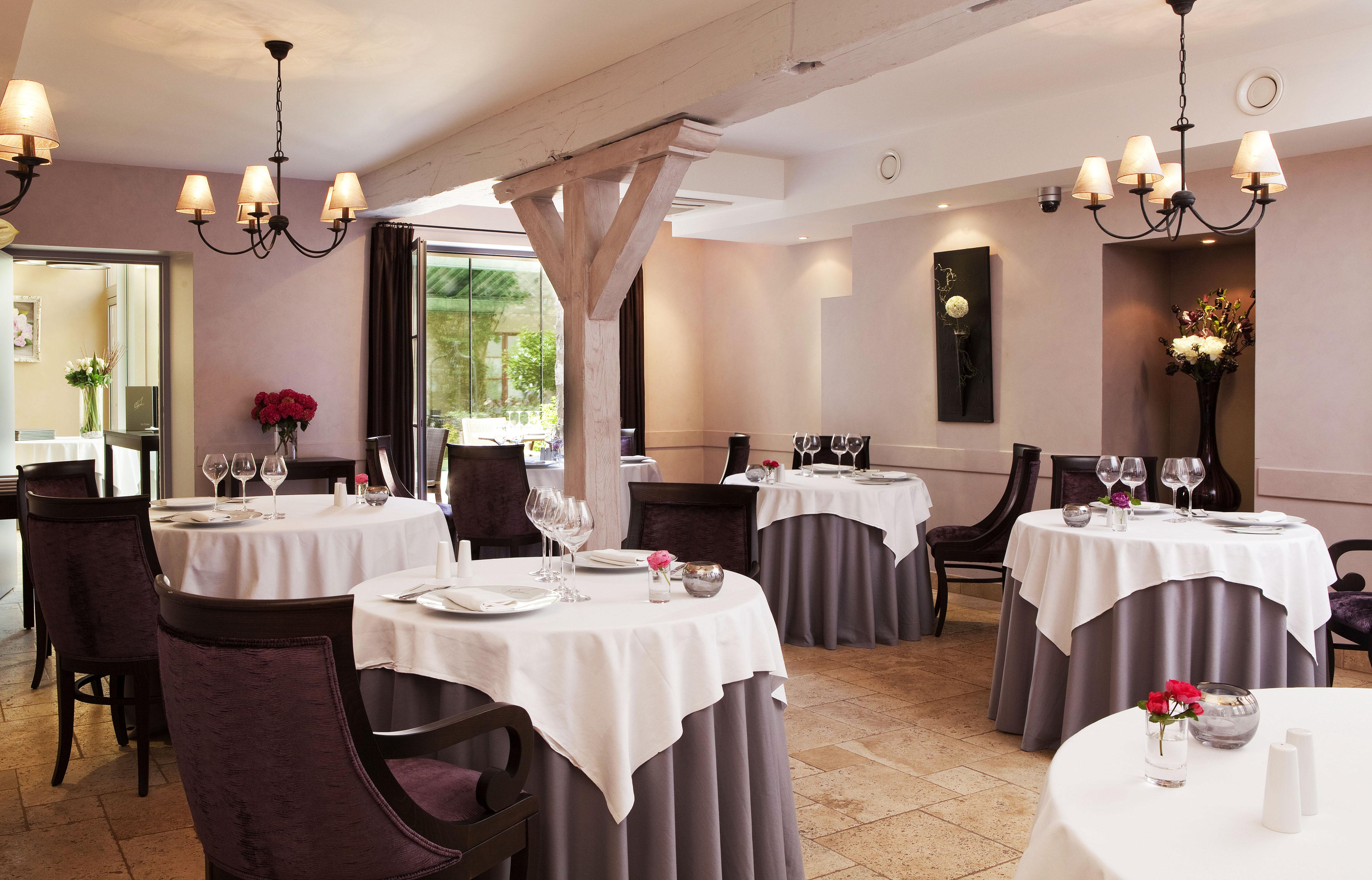 פרובן Hotel Aux Vieux Remparts, The Originals Relais מראה חיצוני תמונה
