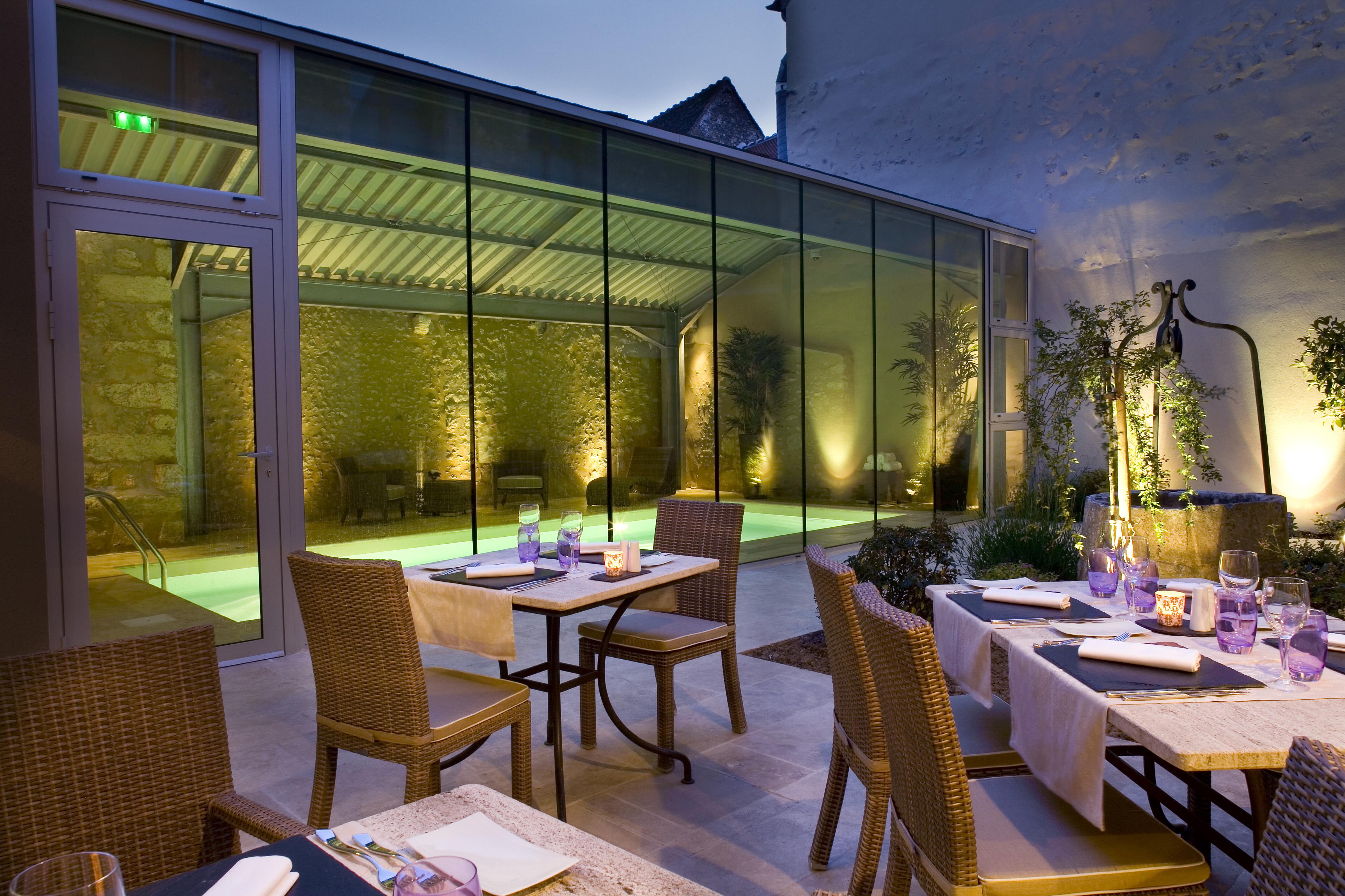 פרובן Hotel Aux Vieux Remparts, The Originals Relais מראה חיצוני תמונה