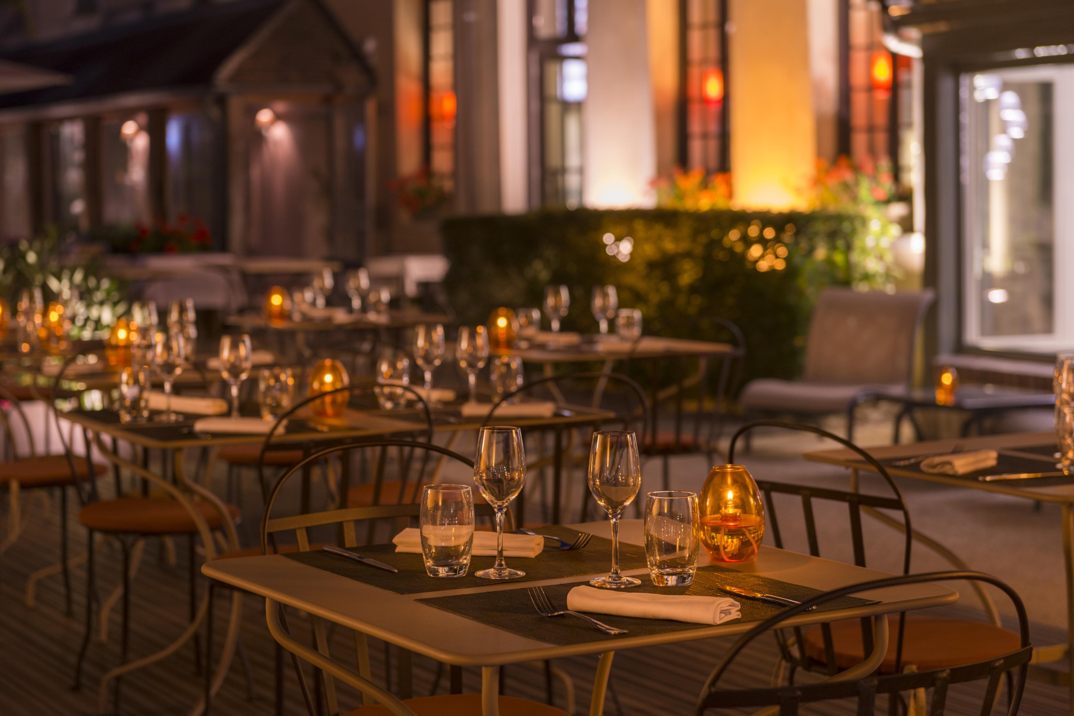 פרובן Hotel Aux Vieux Remparts, The Originals Relais מראה חיצוני תמונה