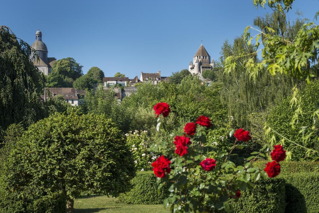 פרובן Hotel Aux Vieux Remparts, The Originals Relais מראה חיצוני תמונה