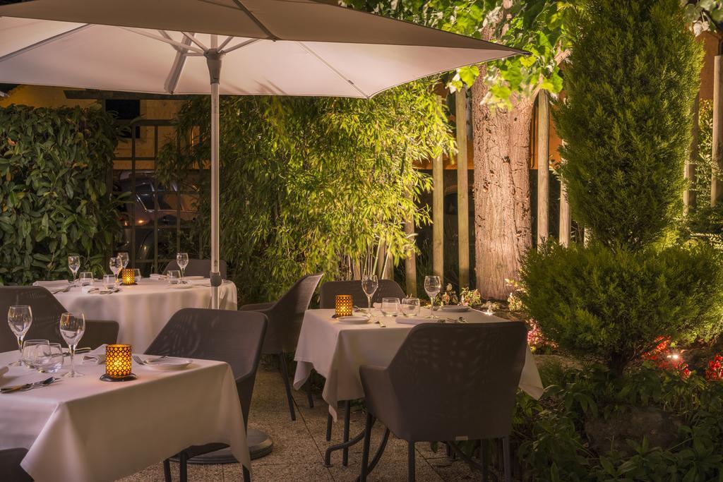 פרובן Hotel Aux Vieux Remparts, The Originals Relais מראה חיצוני תמונה