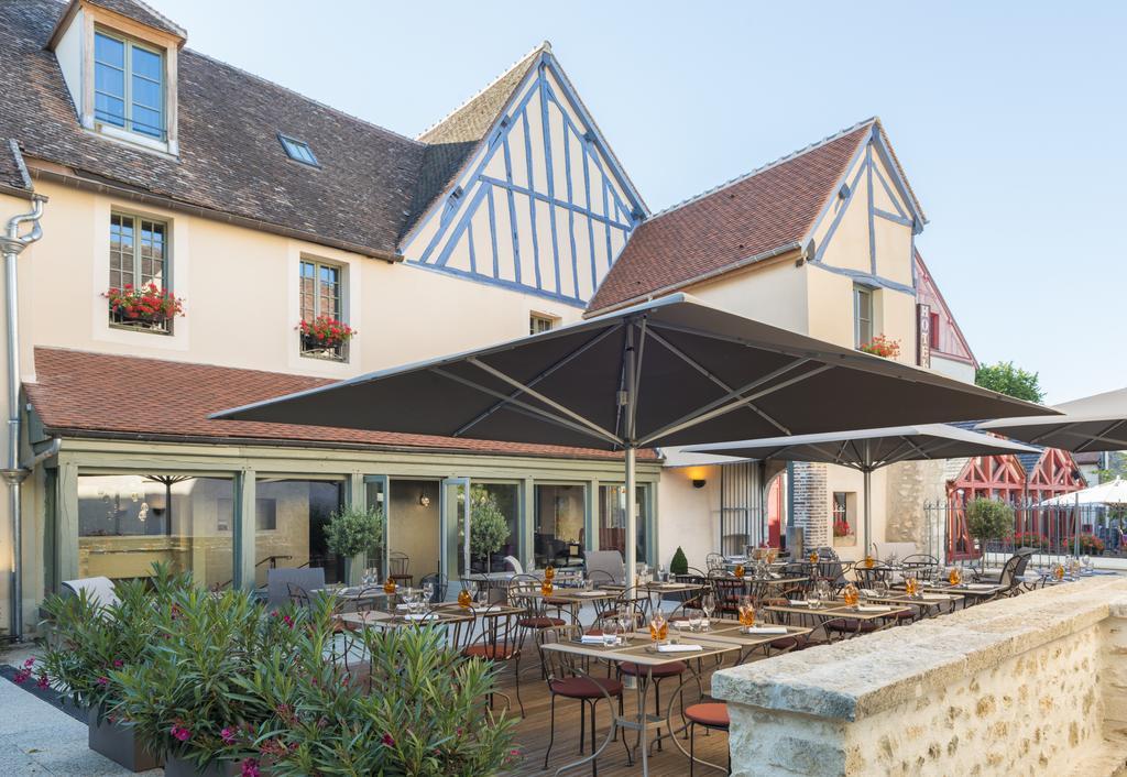 פרובן Hotel Aux Vieux Remparts, The Originals Relais מראה חיצוני תמונה